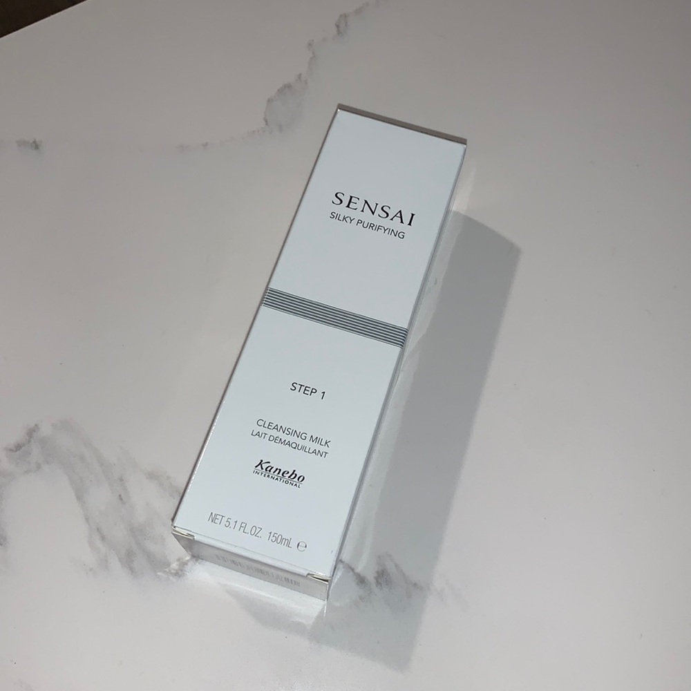 SENSAI Silky Purifying Cleansing Milk STEP 1